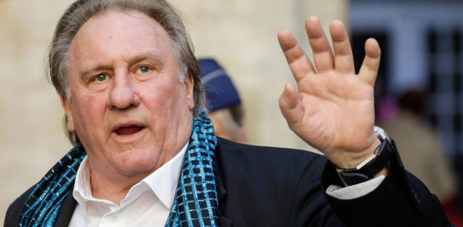 Depardieu pone su Legión de Honor a la disposición de la ministra de Cultura