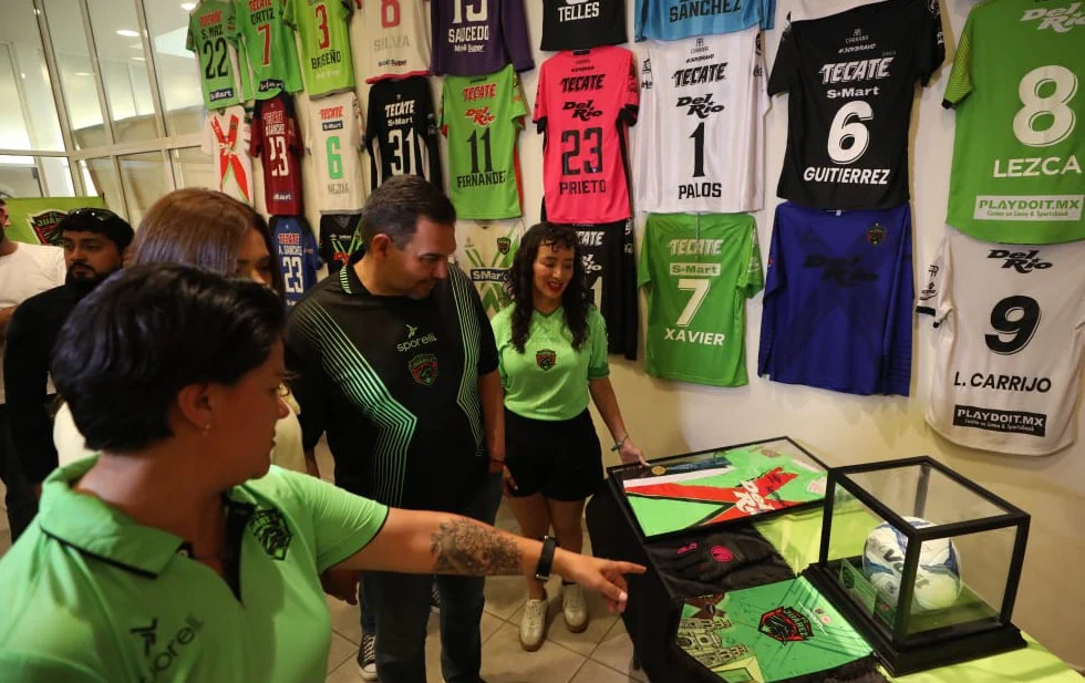 Reconoce Pérez Cuéllar impacto social de FC Bravos